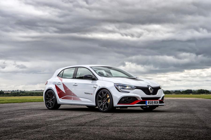  Renault Megane R.S. Trophy-R 2019 года  (UK) (фото 1 из 46)